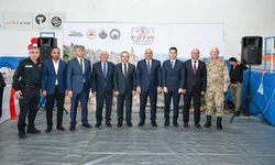 Vali Zorluoğlu Çermik kitap fuarını ziyaret etti