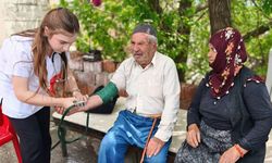 Diyarbakır'da öğrencilere bilinçli diş fırçalamanın önemi anlatıldı