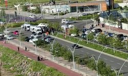 Diyarbakır'da şehir içi minibüs-otomobil çarpıştı: 5 yaralı