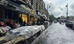 Diyarbakır’daki yağmur bayram hazırlığındaki seyyar satıcıları vurdu