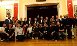 Galatasaray, UEFA Kupası'nın 26. yıl dönümünde bir araya geldi