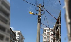 Diyarbakır'da yanan sokak lambalarına esnaf tepkisi