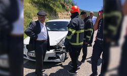 Mardin'de iki araç çarpıştı: 5 yaralı