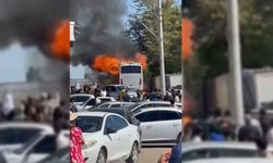 Şanlıurfa'da tur otobüsü alev aldı