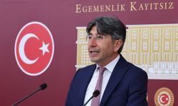 DEM Parti’den Aşure Günü’nün remi tatil ilan edilmesi için kanun teklifi