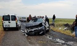 Diyarbakır’da 2 kişinin hayatını kaybettiği kaza anı cep telefonuna yansıdı