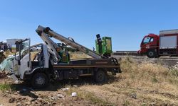 Diyarbakır’da DEDAŞ aracı tarlaya savruldu: 1’i ağır 2 yaralı