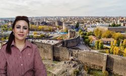 Diyarbakır'da örnek bir kadın muhtar: Ben içeride masa başında oturamam
