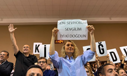 Eşi, Ekrem İmamoğlu'nun doğum gününü mahkeme salonunda kutladı