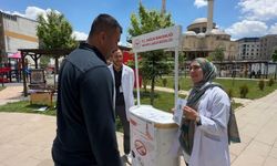 Hakkari’de sağlık ekiplerinden 'sokakta sigarayı bırakma' seferberliği