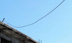 Kaçak elektrikle araç şarj istasyonu kurdular