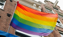 LGBTİ paylaşımlarına erişim engeli