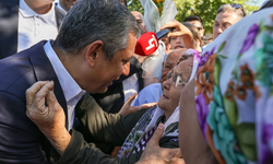 Özgür Özel İzmir'de konuştu: Size yeni bir siyaseti müjdeliyoruz