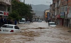 Bu defa İçişleri Bakanlığı uyardı: Çok sayıda il için sel ve yıldırım alarmı