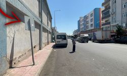 Diyarbakır’da gündem yaratan durak tabelası