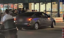 Araçlarından inip kavga edenlere polisten müdahale