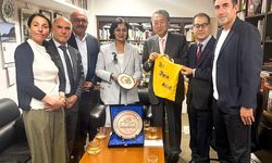 Diyarbakırlı Eşbaşkan'dan eski Japonya Başbakanına ziyaret