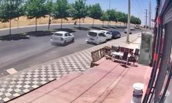 Diyarbakır’da araçlar sırayla çarpıştı