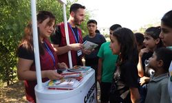 Diyarbakır'da Masal Sandığı kırsal mahallelerde çocuklarla buluştu