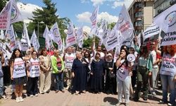 Mülakat mağduru öğretmenlerden Meclis’e tepki