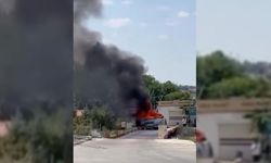 Diyarbakır’da seyir halindeki araç alev aldı