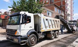 Diyarbakır Bağlar'da 5 cadde sıcak asfaltla yenileniyor