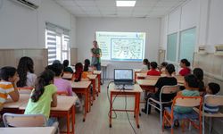 Diyarbakır'da çocuklara güvenli internet eğitimi verildi