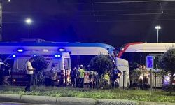 Tramvaylar çarpıştı: 9 yaralı