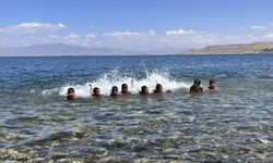 Bir Van Gölü klasiği: 'Sarı saçlarını deli gönlüme'