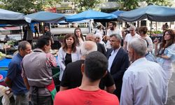 Diyarbakır Büyükşehir Eşbaşkanları Bağlar’daki semt pazarında
