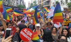 Kaos GL’ye ev baskınları: Yönetim ve denetim kurulu üyeleri gözaltında