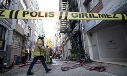 Otelde yangın, 12 kişi yaralandı