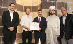 Letonyalı turist Van’da Müslüman oldu ve adını değiştirdi