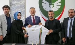YRP Genel Başkan Yardımcısı Kılıç, Amedspor’u ziyaret etti