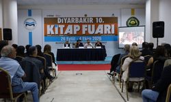 Diyarbakır Kitap Fuarında Aram Tigran paneli