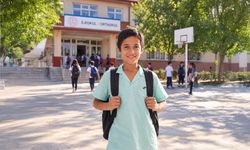 Diyarbakır’da 11 yaşındaki Ömer Faruk okulsuz kaldı!
