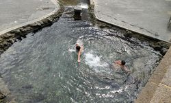 Diyarbakır'da çocuklar Ekimin soğuğuna, Anzele'de meydan okudu