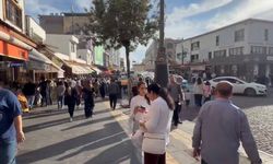 Diyarbakır’da sonbahar güneşi sokakları şenlendirdi