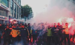 Galatasaray-Fenerbahçe derbisi öncesi trafik kilitlendi