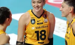 Zehra Güneş kimdir, kaç yaşında, hangi takımda oynuyor? Huawei anlaşması ve voleybol kariyeri
