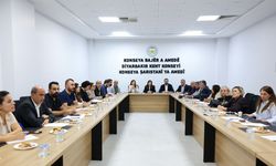 Diyarbakır Büyükşehir Eşbaşkanı Bucak Kent Konseyi toplantısında