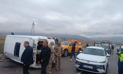 Hakkari’deki kazada öğrenci servisinde 3 yaralı