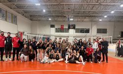 Voleybol Derbisinde 3 Puan Diyarbakırspor'un