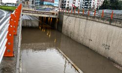 Diyarbakır’da Urfa yolu yağmura teslim oldu; Sorumlu kim?