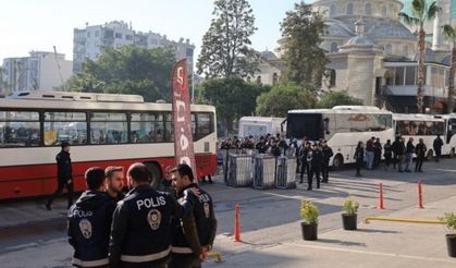 Kayyum atanan Akdeniz Belediyesi’nde 17 kişi işten çıkarıldı