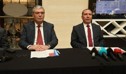 İki belediye başkanı istifa etti