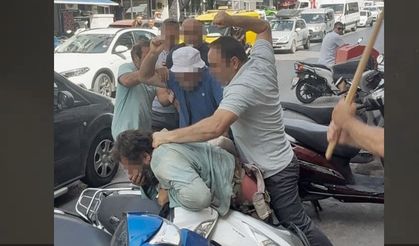 Acımadan yol ortasında öldüresiye dövdüler