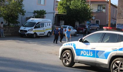 Husumetli iki grup arasında bıçaklı kavga: 1'i ağır 4 yaralı