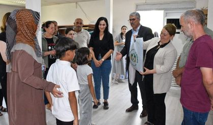 Diyarbakır Bağlarda öğrencilere okul çantası ve kırtasiye desteği