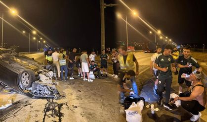Kupa maçından dönen futbolcular kazaya denk geldi, yaralılara müdahale etti